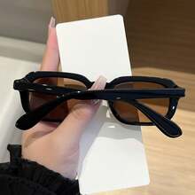 1副方形小框镶钻时尚眼镜，适合日常佩戴 - 彩色 - 查看 3