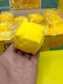 1/2个装减压三角奶酪造型挤压玩具，慢回弹软胶奶酪形状指尖玩具，柔软质地缓解焦虑小工具，附赠随机颜色礼品袋 - 彩色 - 查看 5