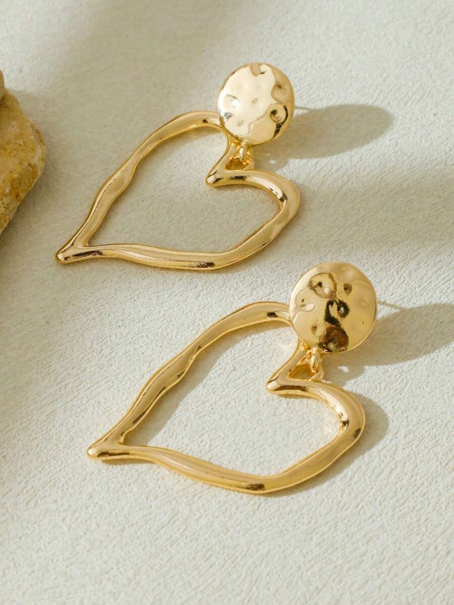 1 Pair Large Heart-Shaped Gold Dangle Earrings, Suitable For Daily Wear - Gold - View 1