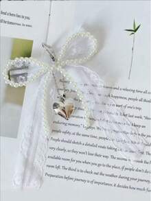 1件优雅锌合金蕾丝珍珠蝴蝶结心形钥匙扣，百搭时尚经典爱心吊坠，手工制作，可作包包/汽车饰品 - 彩色 - 查看 4