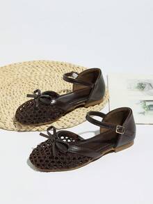 1 Pair New Fashion Elegant Woven Bow Knot Breathable Lightweight Comfortable Soft Non-Slip Flat Hollow-Out Sandals For Big Kids Girls, Suitable For Indoor/Outdoor, Party, All Seasons - Coffee Brown - View 7