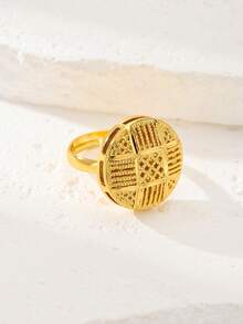 Elegant Minimalist Gold Ring For Women - Yellow Gold - View 3