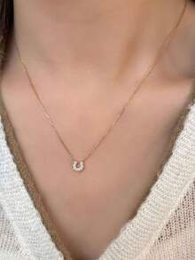1pc Stainless Steel U-Shaped Horseshoe Pendant Necklace, Minimalist Style Versatile Dainty Clavicle Chain For Women, Commuting Accessory - U Necklace - View 3