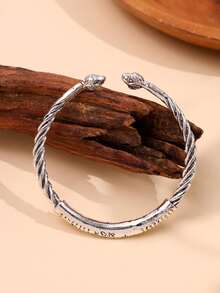 1条男士时尚合金手链，采用雕刻合金材质，饰有吊坠和护身符，可调节长度，男女皆宜，适合作为珠宝礼物。 - 彩色 - 查看 8