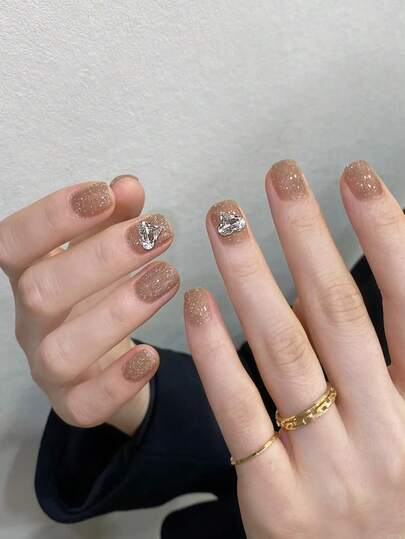 24pcs Nude Short Square Shiny Heart Rhinestone Full Cover False Nails, Suitable For Party, Date And Daily Wear, Nail Supplies