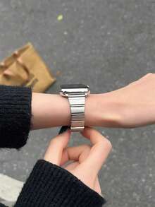 1条时尚金属表带，男女通用，兼容 Series Ultra2、Ultra 11、10、9、8、7、SE、6、5、4、3、2、1，时尚不锈钢表带，适用于40mm、42mm、44mm、45mm、49mm、38mm、41mm、46mm智能手表表带 - 銀色 - 查看 4