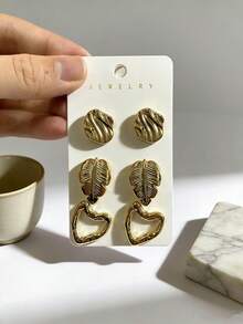 1-9 Pairs Of Retro-Style Butterfly Bow/Leaf/Flower Earrings With A Three-Dimensional Texture, Made Of High-Quality Plastic. Available In Various Styles, They Are Versatile And Suitable For All, Perfectly Matching Ladies' Daily Commuting Needs. - Gold - View 5