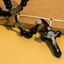 女士橄榄木圣本笃串珠念珠项链，配金属十字架吊坠 - 黑色 - 查看 2