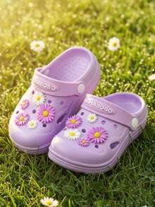 HAHABOBO 新款女童紫色雏菊卡通图案时尚百搭可爱优雅休闲EVA材质凉鞋，轻便舒适柔软，适合室内淋浴、居家户外散步旅行沙滩穿着，一脚蹬设计，春夏皆宜。 - 紫色 - 查看 1