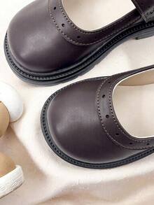 1 par de zapatos tipo Mary Jane ajustables con hebilla para niñas, clásicos zapatos planos con punta redonda para niños, adecuados para la escuela y el uso diario - Marrón - Ver 5