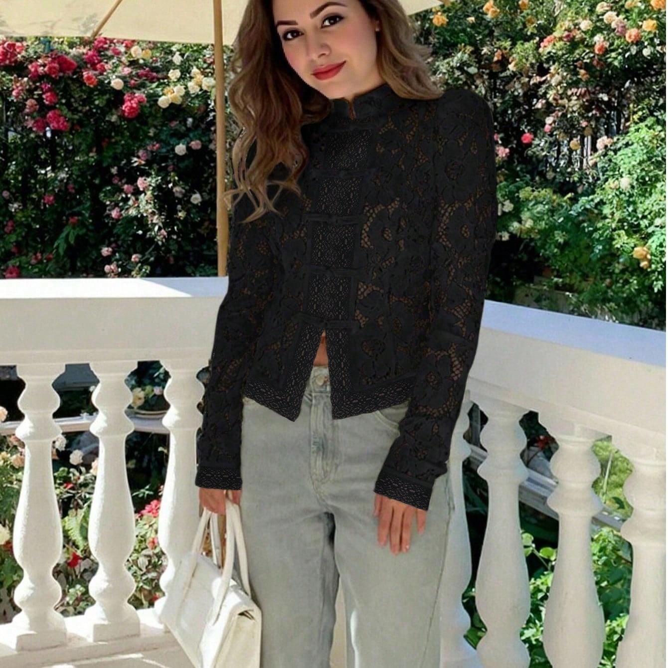 ملابس علوية أنيقة للنساء بطبعات زهور بيضاء من الدا...