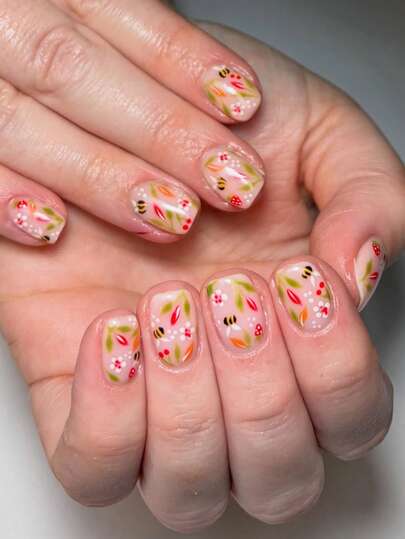 24pcs Short Square Shaped Natural Theme Nail Stickers, Decorated With Bees, White Flowers And Colorful Leaves, Presenting A Countryside Vibe For Spring And Summer, Removable Press-On Nails, Includes 1 Gel Glue And 1 Nail File, Suitable For Women And Girls For Daily Wear, Parties, Vacations, Etc.