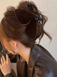 [Elegant | Soft Fur] Elegant Soft Fur Hairpin | French Style 1pc - Velvet Butterfly & Shark Gripper,Black Plush Gripper, Butterfly Shaped Fashionable Velvet White Edged Gripper,Suitable For Parties, Birthday Parties, Gifting To Friends And Family, Valentine's Day Gifts, Birthday Gifts, New Year Gifts - Multicolor - View 6