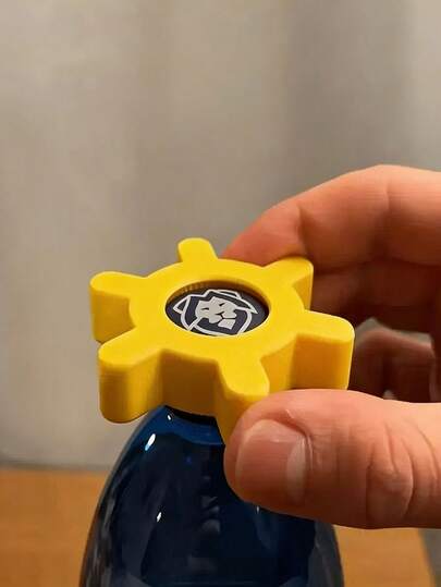 1/2pcs Manual Acrylic Bottle Opener, Ergonomic Handle Design, Durable Yellow Gear, Suitable For Opening Soda/Beverage Bottles, Essential Kitchen Tool, Fun Home Bar Accessory