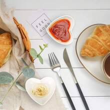 Bộ 6 bát nhỏ bằng gốm trắng hình trái tim, thích hợp đựng nước tương, tương cà, trái cây, đồ ăn nhẹ, đồ nướng, quà tặng ngày Valentine, đám cưới, Giáng sinh. - Bộ 6 cái - Xem 2