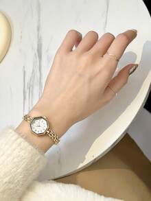 LIANDU LIANDU 女士时尚石英表，款式新颖，功能多样，设计小巧优雅，适合日常佩戴，也是生日礼物、返校礼物、感恩节礼物、浪漫场合礼物的理想之选。 - 金色 - 查看 6