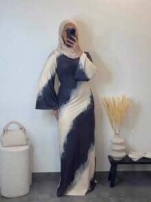 Elegant Arabic Style Mid-Length Dress, Women's Long Sleeve Round Neck Knit Fabric, Black & White Abstract Print - 藏蓝色 - 查看 4