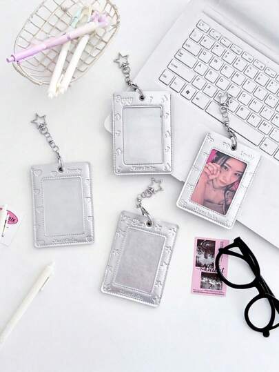 1个银色星星蝴蝶结卡包，带钥匙扣，皮革材质，3英寸卡包挂饰，适合收纳偶像主题卡片、学生证、员工证、交通卡、服装装饰品等，适合返校季使用。