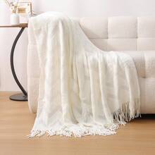 1 pieza Manta de sofá cuadrada pequeña de doble color a cuadros tejida, manta rectangular casual de poliéster con flecos, adecuada para la siesta en la oficina y el uso diario - Tela de rizo blanca con ondas - Ver 6