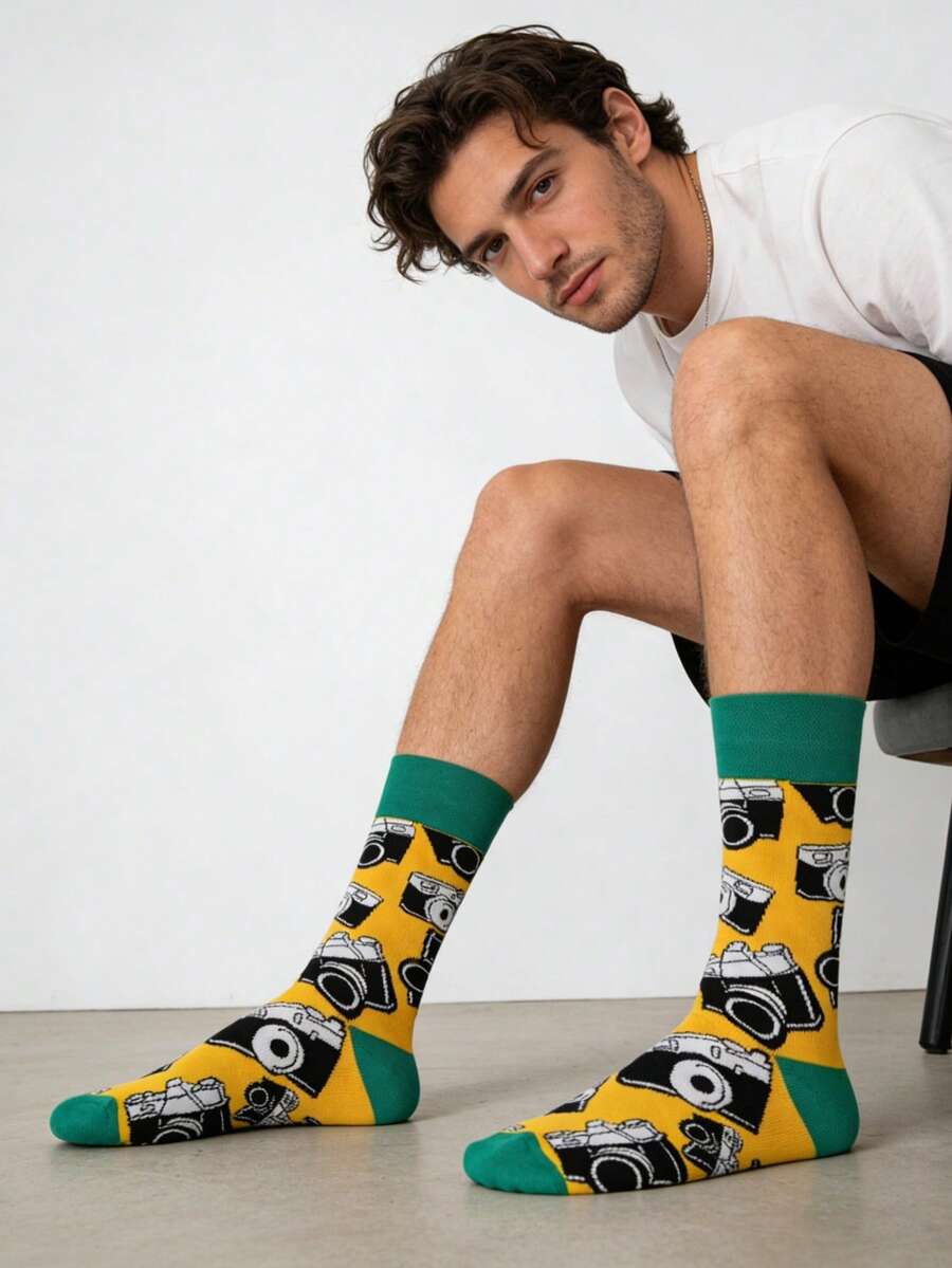 1双男士黄绿相机图案中筒袜，适合日常穿着，四季皆宜。 - 彩色 - 查看 1