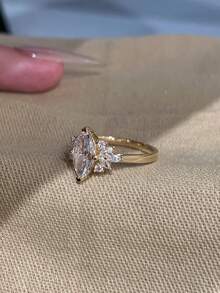 1 pieza Anillo ancho decorado con diseño floral y adornado con rhinestones - Anillo de fuegos artificiales - Ver 5