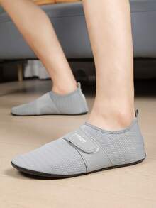 超薄透气赤足沙滩鞋，女士休闲套脚鞋，适合健身、瑜伽、训练，防滑速干 - 灰色 - 查看 9