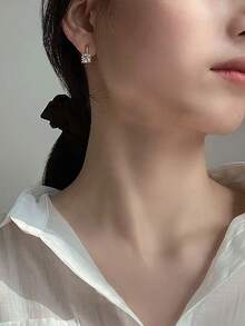 锆石夹式耳环，适合无耳洞女性佩戴，简约法式风格，圆脸无痛耳环 - 金色 - 查看 2