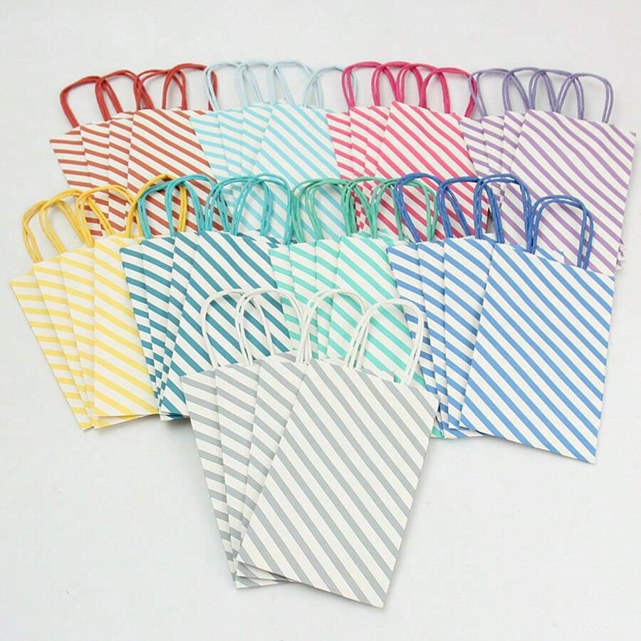 Bộ 9 túi giấy Kraft họa tiết chấm bi và sọc, chín màu sắc rực rỡ để chào mừng mọi dịp vui – từ lễ hội săn trứng Phục Sinh đến lễ hội hóa trang, từ những lời thì thầm trong đám cưới đến ngày Valentine. - Xem 1