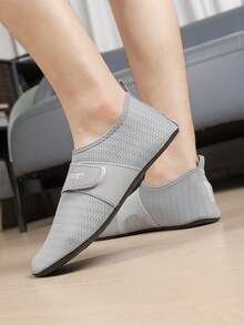 超薄透气赤足沙滩鞋，女士休闲套脚鞋，适合健身、瑜伽、训练，防滑速干 - 灰色 - 查看 7