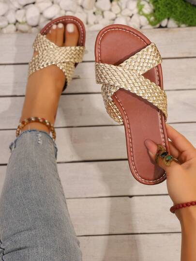 2026 Summer New Woven Criss-Cross Slide Sandals For Women, Retro French Brown Leather Flat Slip-On Slippers, Light Gold, Suitable For Beach, Cafe, Street, Casual Wear, Versatile With Jeans, Floral Dresses, Shorts, Comfortable Soft Sole