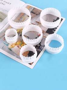 6pcs Round Cookie Cutter Set, Round Cookie And Pastry Molds, Essential Kitchen Tool, Suitable For Dough, Restaurant, Packaging, Back To School - View 3