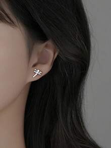 1 Pair S925 Sterling Silver Unique Creative Dragonfly Design Minimalist Earrings, Suitable For Women's Daily Wear - Silver - View 1