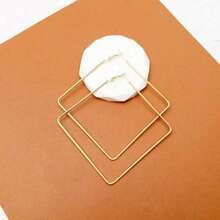 1 Pair Oversized Geometric Square Hoop Earrings Exaggerated Fashion Classic Earrings For Women Daily Wear LUCF - Vàng - Xem 2