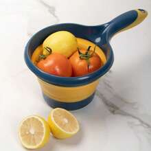 1个加厚可折叠时尚水勺，悬挂式厨房/浴室折叠塑料硅胶便捷勺 - 查看 3