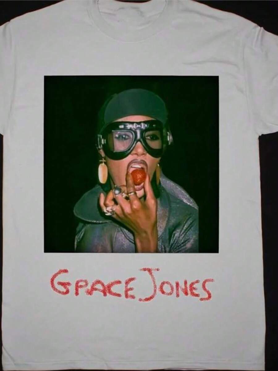 Grace Jones Strawberry Classic Printed T-Shirt, Women's Printed T-Shirt 220g, 100% Cotton, Retro Street Women's Short-Sleeved T-Shirt, Round Neck Casual Women's Outdoor T-Shirt Short-Sleeved, Halloween, Christmas, Daily Four Seasons Wear, Holiday Gifts - 白色 - 查看 1