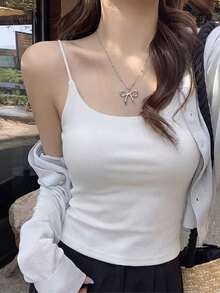 女士新款夏季白色吊带背心，内置衬垫文胸，一体式时尚露背设计，可外穿或内搭，无需额外文胸，休闲百搭。 - 白色 - 查看 4