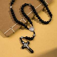 女士橄榄木圣本笃串珠念珠项链，配金属十字架吊坠 - 黑色 - 查看 4