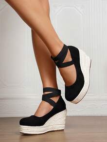 女士仿皮坡跟凉鞋，3.54英寸方头高跟踝带套脚鞋，舒适草编沙滩鞋，尺码34-43（小号和大号） - 黑色 - 查看 8