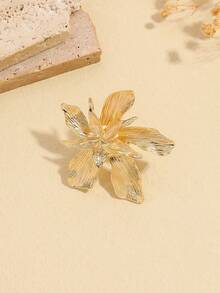 Anillo de moda de lujo y versátil con diseño exagerado de flor dorada y hoja plisada en 3D para mujeres - Anillo de oro con flores tridimensionales plisadas exageradas - Ver 5