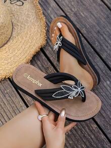 Women's New Beach Flip Flops - Black - View 1