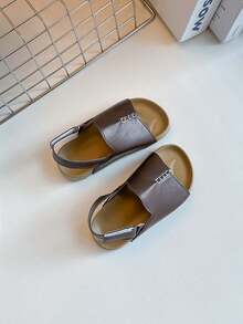 1 đôi dép xăng đan trẻ em kiểu tối giản, giày trẻ em đế mềm thoải mái, giày dép hở mũi thời trang. - Cà phê nâu - Xem 4