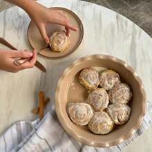 MORA Ceramic Pie Pan For Baking - 9 Inch - Deep And Fluted Pie Dish For Old Fashion Apple Pie, Quiche, Pot Pies, Tart, Etc - Modern Farmhouse Style Porcelain Ceramic Pie Plate - Chai - ColorA - 查看 5