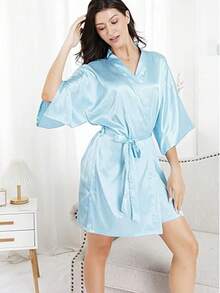 一件镀金字母睡袍，新娘及伴娘字母睡袍，婚礼派对准备服，婚礼仪式及宴会配饰，女士春夏伴娘睡衣，新娘派对刺绣睡袍，新娘睡袍，婚礼派对，婚礼用品，户外婚礼假日派对用品，返校季 - 淡藍色伴娘 - 查看 6