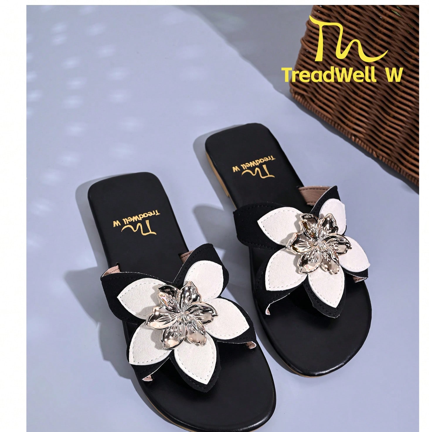 Sandalias de mujer, zapatos de moda nuevos para damas, elegantes pantuflas planas negras