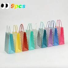 Bộ 9 túi giấy Kraft họa tiết chấm bi và sọc, chín màu sắc rực rỡ để chào mừng mọi dịp vui – từ lễ hội săn trứng Phục Sinh đến lễ hội hóa trang, từ những lời thì thầm trong đám cưới đến ngày Valentine. - Xem 12