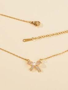 1件奢华蝴蝶立方氧化锆吊坠项链，可调节钛镀不锈钢链，时尚可爱日常项链，送给女孩和闺蜜的理想礼物 - 彩色 - 查看 2