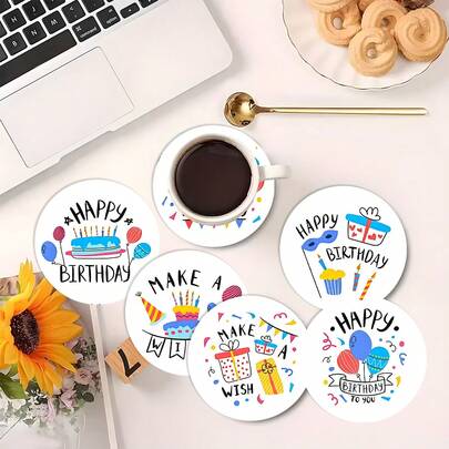 طقم 6 قطع من بطانات الأكواب الخشبية ذات تصميم عيد الميلاد الكرتوني الملون - مزينة بالكعكة وصندوق الهدايا والبالونات، بطانات مقاومة للحرارة للقهوة والشاي، ديكور مثالي لحفلات عيد الميلاد وهدايا للأطفال والأصدقاء والعائلة