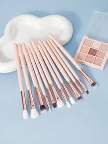 12支眼部化妆刷套装，木柄化妆刷，柔软自然，绽放眼影刷，眉刷，眼部和面部眼部精细美容工具。 - 彩色 - 查看 2