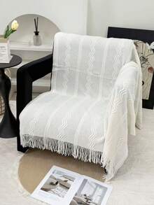 Vertical Stripes Three Bend Beige