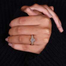 Women's Classic Minimalist 18K Gold Plated Cubic Zirconia Egg-Shaped Wedding Ring - Gold - View 4